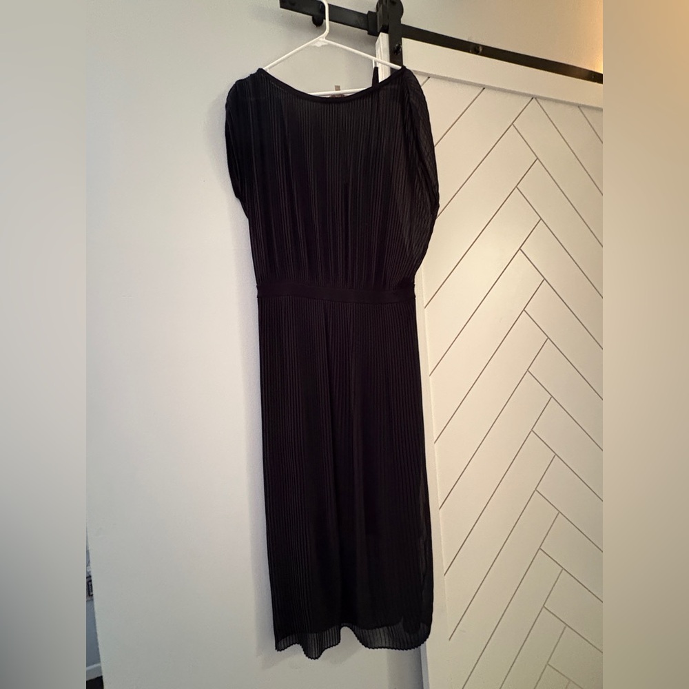 Bordeaux Black Sleeveless Maxi Gown